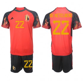 Baby Fußballbekleidung Belgien Charles De Ketelaere #22 Heimtrikot WM 2022 Kurzarm (+ kurze hosen)